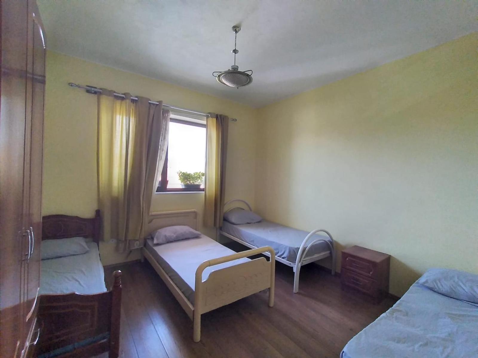 Our Way Guest House & Hostel Shkodër Стая снимка