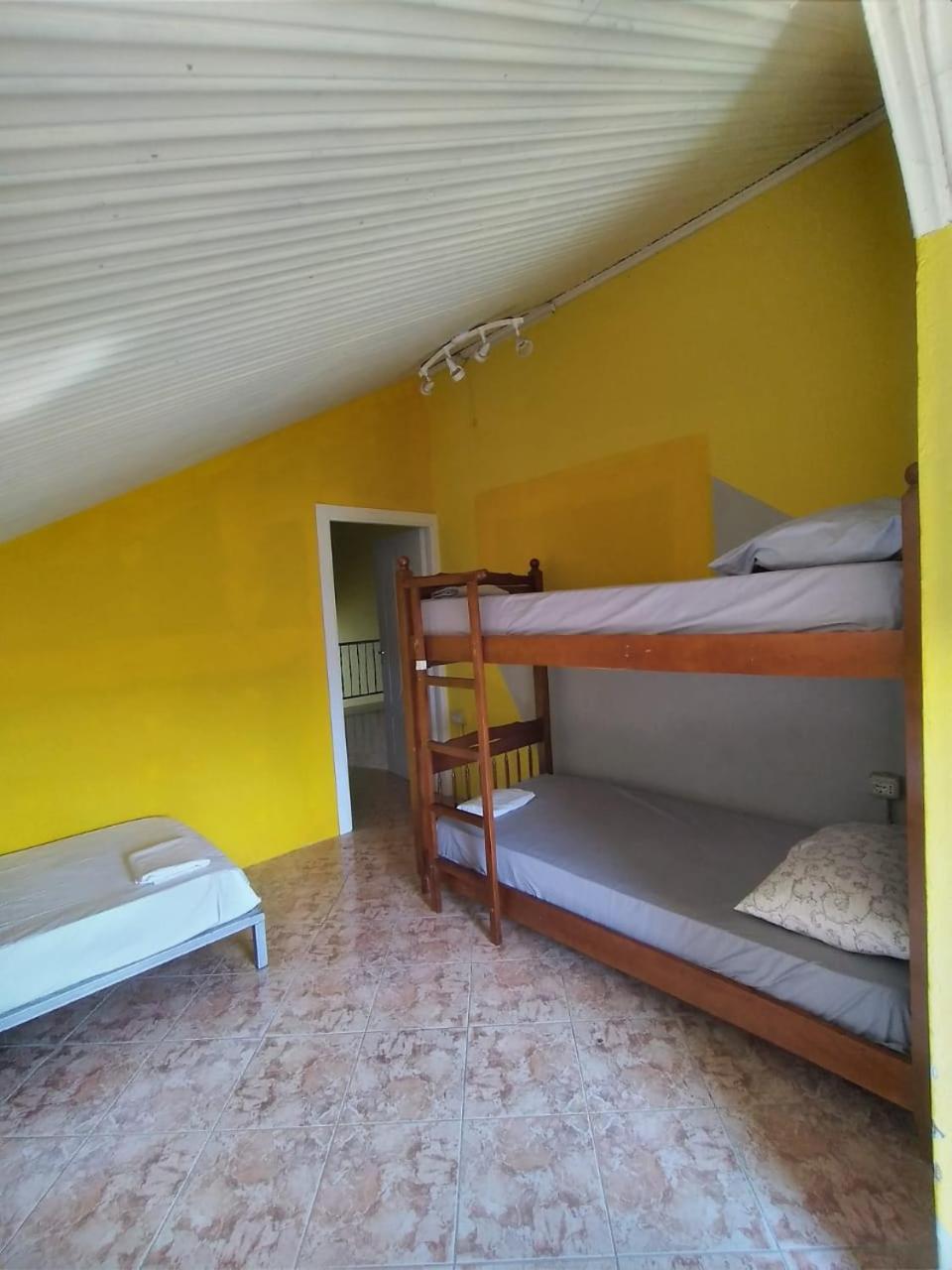 Our Way Guest House & Hostel Shkodër Стая снимка