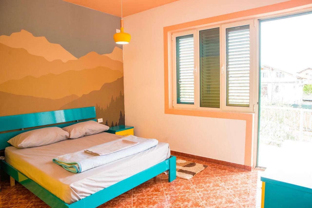 Our Way Guest House & Hostel Shkodër Екстериор снимка