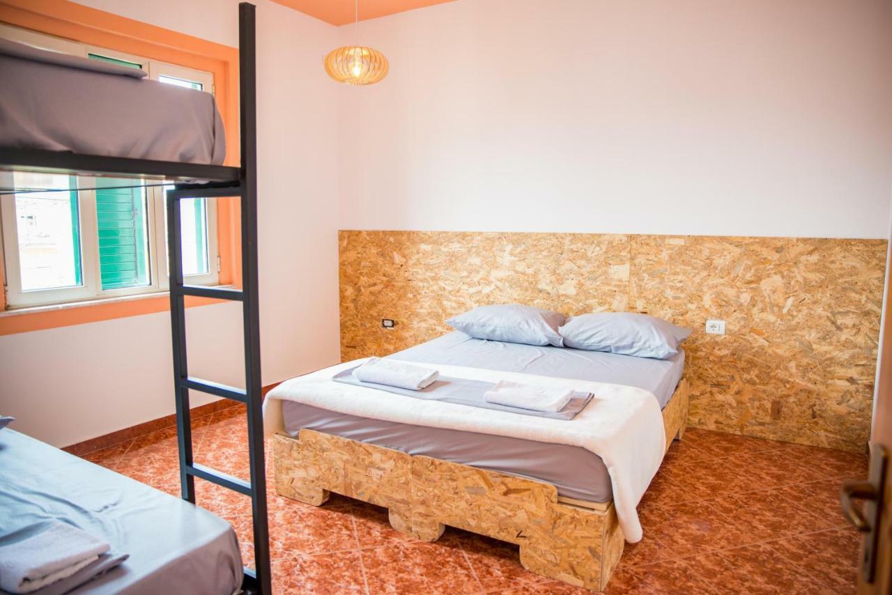 Our Way Guest House & Hostel Shkodër Екстериор снимка