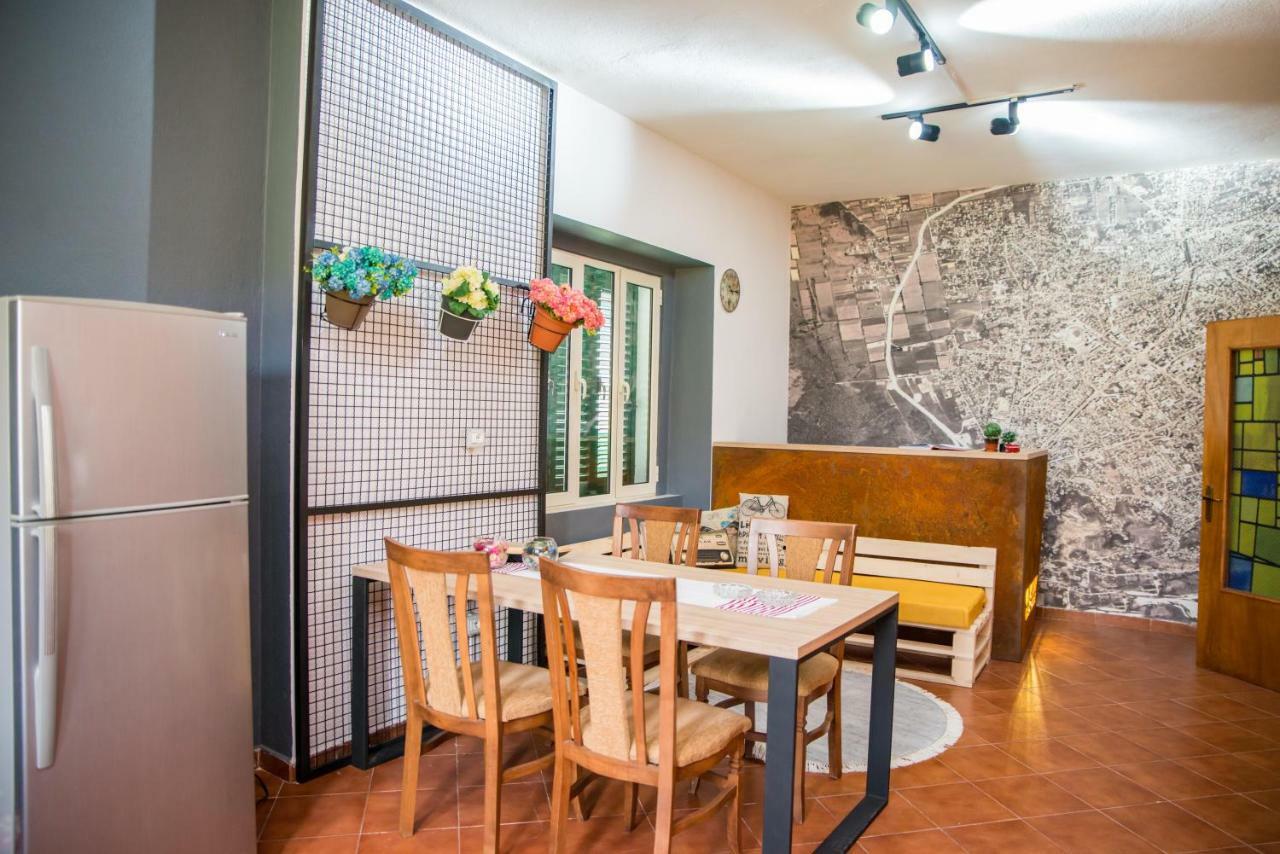 Our Way Guest House & Hostel Shkodër Екстериор снимка